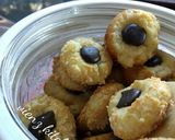 Foto langkah ke 10 dari resep Tumbprint Cookies keju and coklat😊.