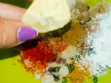 कच्चे केले की टिक्की (kacche kele ki tikki recipe in Hindi)