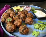 A picture of step 8 of Naan Pakora.