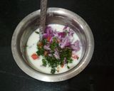 A picture of step 3 of Tomato Onion Raita.