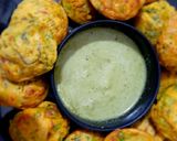 A picture of step 3 of Besan Vegetable Appe.