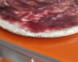 Foto del paso 7 de la receta: Tarta de queso con mermelada de arándanos