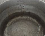 Foto langkah ke 2 dari resep Gulai rebon daun singkong.