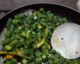 A picture of step 5 of Bhindi ki sabzi.