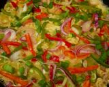 A picture of step 3 of Noddles pizza.