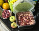 A picture of step 4 of Apple and Pomegranates Chutney.