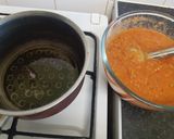 A picture of step 2 of Basic cooking sauce.