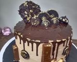 A picture of step 6 of Chocolate loaded cake🍫🎂🍰.