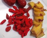 Foto langkah ke 1 dari resep Teh Goji Berry.
