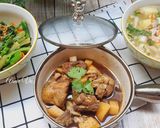 Hình bước làm 4 của món Cơm nhà 3 món với khoai tây và bông cải