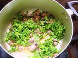 Thiên lý xào chay nấm rơm
