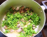 Hình bước làm 3 của món Thiên lý xào chay nấm rơm