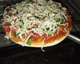 વેજ પીઝા (Veg Pizza Recipe In Gujarati) રેસીપી સ્ટેપ4ફોટો