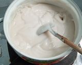 Foto langkah ke 3 dari resep Bubur sumsum lumer.