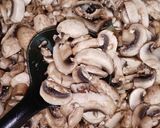 عکس مرحله 2 از دستور قارچ بلانچ شده🍄🍄🍄