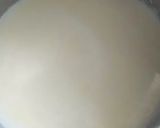 A picture of step 3 of Oreo milk shake.