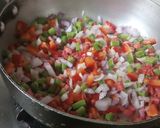 A picture of step 2 of Vegetable curd sandwich grilled.