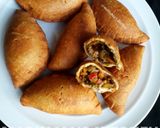 A picture of step 12 of Fried meatpie.