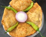 A picture of step 6 of Lukhmi (hyderabadi samosa).