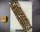 A picture of step 13 of Leopard print Bread.