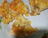 Foto langkah ke 5 dari resep Pizza sederhana.