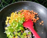 A picture of step 4 of White Sauce Penne Pasta.