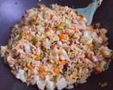 Hình bước làm 5 của món Cơm Chiên Thập Cẩm Masala