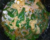 A picture of step 4 of ONE POT RICE WITH SPINACH MEAL.