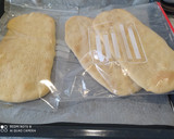 Foto del paso 4 de la receta: Pizzas, precocinada y congelar la masa