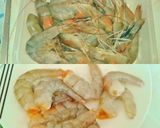 Foto del paso 3 de la receta Revuelto de ajetes, langostinos y espárragos verdes