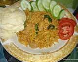 Foto langkah ke 8 dari resep Nasi Goreng Sederhana.