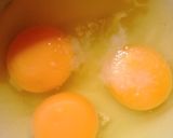 Tojásrántotta recept fázis 2 fotója