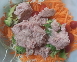 Foto del paso 3 de la receta: Ensalada de Atún Multicolor
