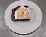 Foto del paso 3 de la receta Brownie de fresas con merengue