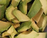 Aszalt paradicsomos - bazsalikomos avokádókrém recept fázis 1 fotója