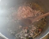 Foto del paso 2 de la receta: Tallarines frescos con Tuco de picada de cerdo y pollo