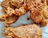 Foto langkah ke 5 dari resep Ayam Geprek Kekinian ala Bensu.