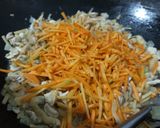 Foto langkah ke 6 dari resep Lumpia Ayam Rebung Spesial.