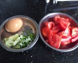 Foto langkah ke 1 dari resep Telur masak Tomat.
