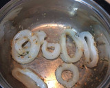 Foto del paso 6 de la receta: Calamares en salsa de langostinos