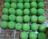 Foto langkah ke 5 dari resep Brownies Kukus Pandan Mini.