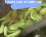 Foto langkah ke 1 dari resep Tumis petai cumi asin dower.