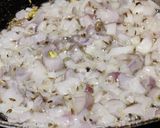 A picture of step 3 of Capsicum aloo.