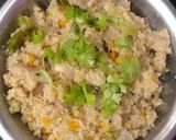 வெஜிடபிள் கோதுமை ரவை உப்புமா. (Vegetable kothumai ravai upma recipe in tamil) ரெசிபி ஸ்டேப் 5 புகைப்படம்