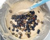 Foto del paso 4 de la receta: Budín con arándanos