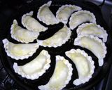 Foto del paso 13 de la receta: Empanadas de pollo ahumado 🐓