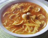 Foto del paso 4 de la receta: Fideos con almejas en amarillo