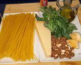 Foto del paso 1 de la receta Tallarines al pesto (Sin sal)