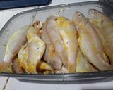 Foto langkah ke 1 dari resep Ikan Goreng Bumbu Kuning.