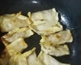 Foto langkah ke 3 dari resep Gyoza Bersayap Hanesuki Winged Instan.